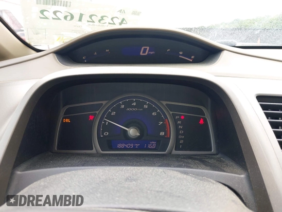 2006 Honda Civic LX z VIN 1HGFA16526L130449, wystawiony jako IAAI lot #42321622 z przebiegiem 188 409 mil mil oraz . Historia ofert i sprzedaży dostępna na DreamBid. Obrazek 7.