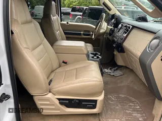 2010 Ford F-350 z VIN 1FTWX3BR4AEA62265, wystawiony jako Copart lot #57976805 z przebiegiem 143 041 mil mil oraz Czysty tytuł • Clean title. Historia ofert i sprzedaży dostępna na DreamBid. Obrazek 5.