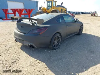 2011 Hyundai Genesis Coupe Track with VIN KMHHU6KH3BU047916, listed as a IAAI auction lot 41294493 with 128,268 mi miles. Bid and sale history available at carsss.com. Image 4.