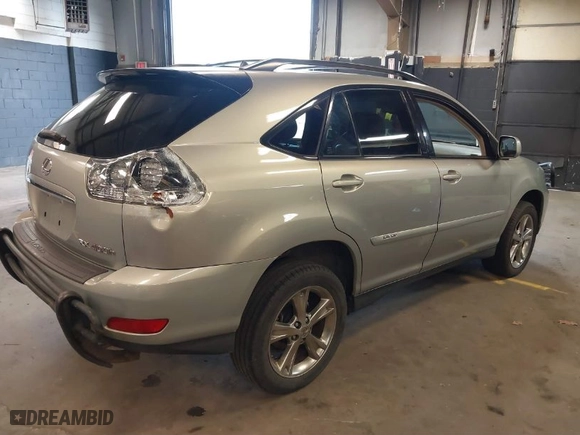 2007 Lexus RX 400h with VIN JTJHW31U372025295, listed as a IAAI auction lot 41787359 with 139,537 mi miles. Bid and sale history available at carsss.com. Image 4.