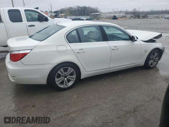 2010 BMW 5 Series 528i xDrive with VIN WBANV1C50AC445727, listed as a Copart auction lot 86628664 with 204,199 mi miles and Salvage Title. Bid and sale history available at carsss.com. Image 3.
