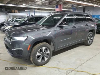 2022 Jeep Grand Cherokee with VIN 1C4RJYB66N8721470, listed as a Copart auction lot 47834635 with 12,587 mi miles and Salvage title. Bid and sale history available at DreamBid. Image 1.