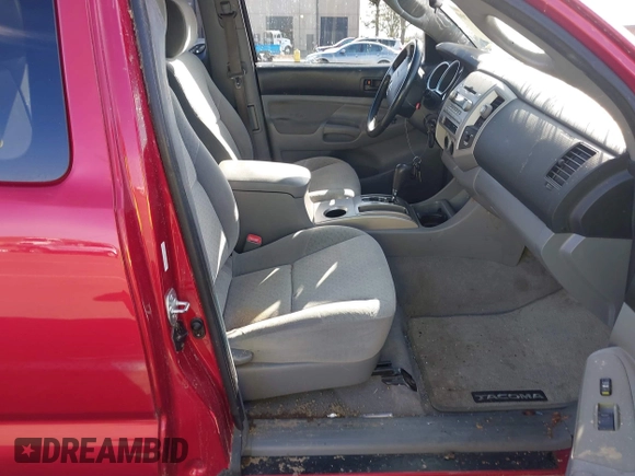 2006 Toyota Tacoma with VIN 5TEUU42N76Z303968, listed as a IAAI auction lot 41520700 with 146,888 mi miles. Bid and sale history available at carsss.com. Image 5.
