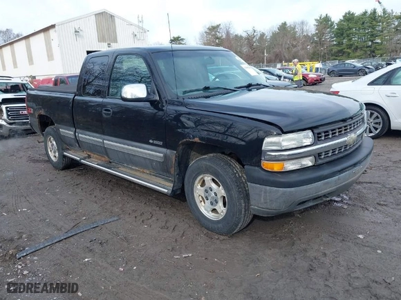 2000 Chevrolet Silverado 1500 LS with VIN 2GCEK19T5Y1292800, listed as a IAAI auction lot 42005453 with 100,332 mi miles. Bid and sale history available at carsss.com. Image 1.