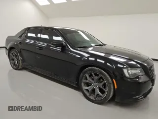 2021 Chrysler 300 with VIN 2C3CCABG8MH520182, listed as a Copart auction lot 51822095 with 123,002 mi miles and Clean Title. Bid and sale history available at carsss.com. Image 4.