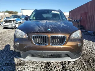 2015 BMW X1 sDrive28i with VIN WBAVM1C54FV316825, listed as a Copart auction lot 83592644 with 76,823 mi miles and Salvage Title. Bid and sale history available at carsss.com. Image 5.