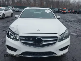 2016 Mercedes-Benz E 400 with VIN WDDHF6HB8GB179547, listed as a IAAI auction lot 41570461 with 147,765 mi miles and . Bid and sale history available at carsss.com. Image 12.