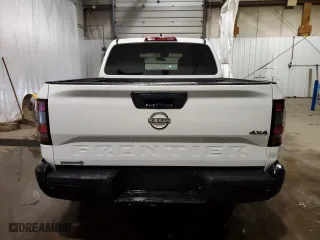 2022 Nissan Frontier PRO-4X with VIN 1N6ED1EK3NN652032, listed as a Copart auction lot 84078664 with 78,679 mi miles and Salvage Title. Bid and sale history available at carsss.com. Image 6.