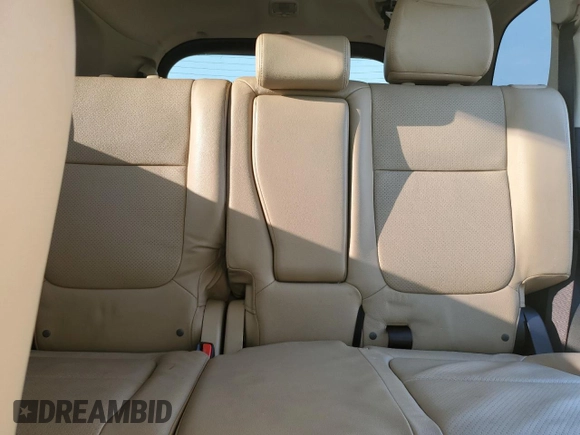 2014 Mitsubishi Outlander GT z VIN JA4JZ4AXXEZ010822, wystawiony jako Copart lot #60328445 z przebiegiem Nie podano mil oraz Szkoda całkowita • Salvage title. Historia ofert i sprzedaży dostępna na DreamBid. Obrazek 10.