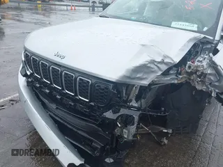 2024 Jeep Grand Cherokee с VIN 1C4RJYB69RC117334, выставлен на аукционе IAAI как лот 42443860 с пробегом 31 535 миль миль и . История ставок и продаж доступна на DreamBid. Изображение 17.