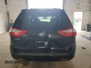 2017 Toyota Sienna XLE Auto Access Seat z VIN 5TDYZ3DC6HS799757, wystawiony jako Copart lot #60810605 z przebiegiem 195 449 mil mil oraz Szkoda całkowita • Salvage title. Historia ofert i sprzedaży dostępna na DreamBid. Obrazek 6.