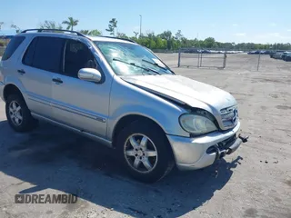 2004 Mercedes-Benz M 350 with VIN 4JGAB57E84A472827, listed as a IAAI auction lot 42135826 with 221,174 mi miles and . Bid and sale history available at DreamBid. Image 1.