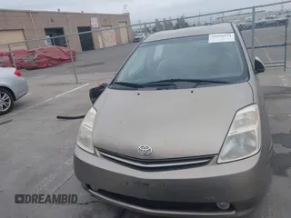 2005 Toyota Prius with VIN JTDKB20U350126328, listed as a IAAI auction lot 42098924 with 237,916 mi miles. Bid and sale history available at carsss.com. Image 12.