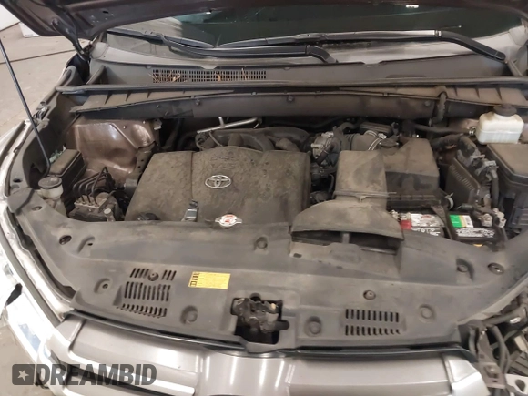 2018 Toyota Highlander LE with VIN 5TDBZRFH7JS492041, listed as a IAAI auction lot 41642278 with 90,019 mi miles and . Bid and sale history available at DreamBid. Image 10.