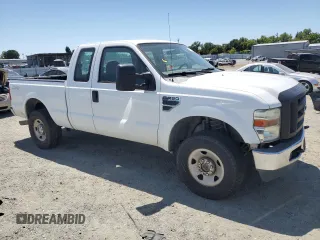 2008 Ford F-250 XL with VIN 1FTSX21598EE58662, listed as a Copart auction lot 57767305 with 137,970 mi miles and Salvage title. Bid and sale history available at DreamBid. Image 4.