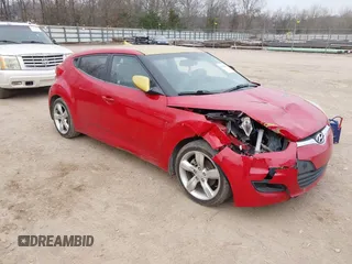 2012 Hyundai Veloster w/Black Int z VIN KMHTC6AD3CU049355, wystawiony jako IAAI lot #41783698 z przebiegiem 121 522 mil mil oraz . Historia ofert i sprzedaży dostępna na DreamBid. Obrazek 1.