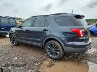 2017 Ford Explorer XLT z VIN 1FM5K8D85HGC44398, wystawiony jako Copart lot #62710735 z przebiegiem 66 978 mil mil oraz Szkoda całkowita • Salvage title. Historia ofert i sprzedaży dostępna na DreamBid. Obrazek 2.