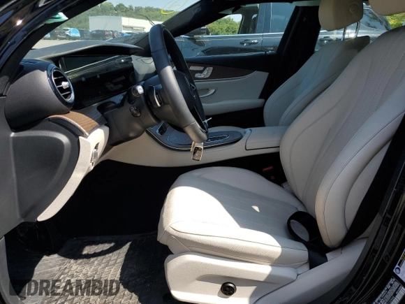 2023 Mercedes-Benz E 350 with VIN W1KZF8EB5PB132464, listed as a Copart auction lot 64983954 with 2,775 mi miles and Salvage Title. Bid and sale history available at DreamBid. Image 7.