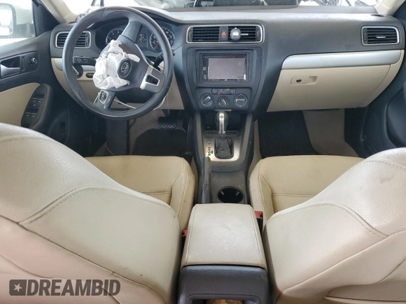 2013 Volkswagen Jetta SE с VIN 3VWDX7AJXDM425741, выставлен на аукционе Copart как лот 53818825 с пробегом 160 171 миль миль и Списание • Salvage title. История ставок и продаж доступна на DreamBid. Изображение 8.
