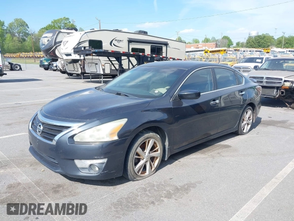 2015 Nissan Altima 2.5 S with VIN 1N4AL3AP4FC276056, listed as a IAAI auction lot 42070872 with 283,477 mi miles. Bid and sale history available at carsss.com. Image 2.