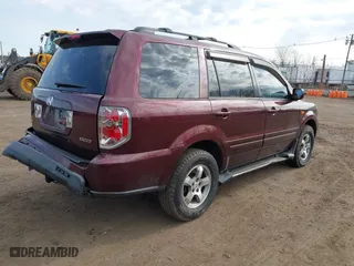 2007 Honda Pilot EX-L with VIN 2HKYF18797H518842, listed as a IAAI auction lot 41775343 with 182,312 mi miles. Bid and sale history available at carsss.com. Image 4.