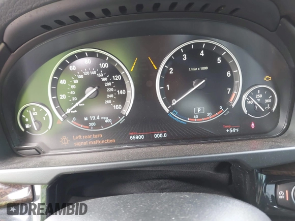 2017 BMW X5 xDrive35i with VIN 5UXKR0C33H0V81489, listed as a IAAI auction lot 42065076 with 65,900 mi miles and . Bid and sale history available at DreamBid. Image 7.