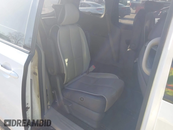 2015 Kia Sedona EX with VIN KNDMC5C12F6034991, listed as a IAAI auction lot 41971340 with 148,231 mi miles. Bid and sale history available at carsss.com. Image 8.