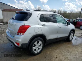 2020 Chevrolet Trax LT with VIN KL7CJLSB9LB037550, listed as a Copart auction lot 52761025 with 15,348 mi miles and Salvage Title. Bid and sale history available at DreamBid. Image 3.