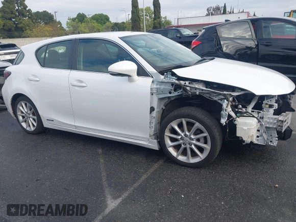 2013 Lexus CT 200h z VIN JTHKD5BH2D2147927, wystawiony jako IAAI lot #42053756 z przebiegiem 160 896 mil mil oraz . Historia ofert i sprzedaży dostępna na DreamBid. Obrazek 14.