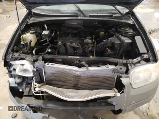 2001 Ford Escape XLS with VIN 1FMYU02121KA65155, listed as a Copart auction lot 42021865 with 0 mi miles and Non Repairable. Bid and sale history available at carsss.com. Image 11.