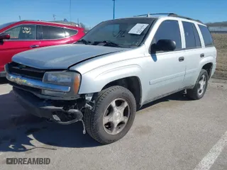 2007 Chevrolet TrailBlazer LT with VIN 1GNDT13SX72202782, listed as a IAAI auction lot 41675254 with 150,164 mi miles. Bid and sale history available at carsss.com. Image 2.