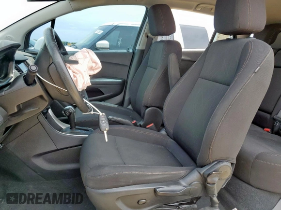 2020 Chevrolet Trax LT with VIN 3GNCJLSB5LL224258, listed as a Copart auction lot 58664515 with 77,217 mi miles and Salvage title. Bid and sale history available at DreamBid. Image 7.