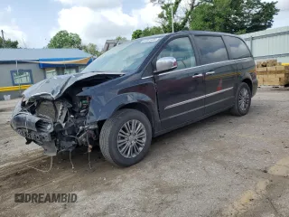 2014 Chrysler Town & Country Touring L z VIN 2C4RC1CG2ER257428, wystawiony jako Copart lot #57241425 z przebiegiem 199 876 mil mil oraz Szkoda całkowita • Salvage title. Historia ofert i sprzedaży dostępna na DreamBid. Obrazek 1.