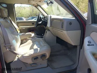 2002 Chevrolet Tahoe LT with VIN 1GNEC13Z22R284959, listed as a IAAI auction lot 41803861 with 278,795 mi miles. Bid and sale history available at carsss.com. Image 5.