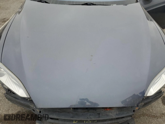 2014 Tesla Model S 60 with VIN 5YJSA1S14EFP56277, listed as a Copart auction lot 57162685 with Not provided miles and Salvage title. Bid and sale history available at DreamBid. Image 11.