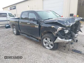 2016 Ram 1500 Big Horn z VIN 1C6RR7TT2GS309728, wystawiony jako IAAI lot #42149278 z przebiegiem 102 548 mil mil oraz . Historia ofert i sprzedaży dostępna na DreamBid. Obrazek 1.