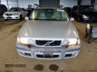 2000 Volvo V70 with VIN YV1LZ56D2Y2671884, listed as a Copart auction lot 85076674 with 180,420 mi miles and Clean Title. Bid and sale history available at carsss.com. Image 5.