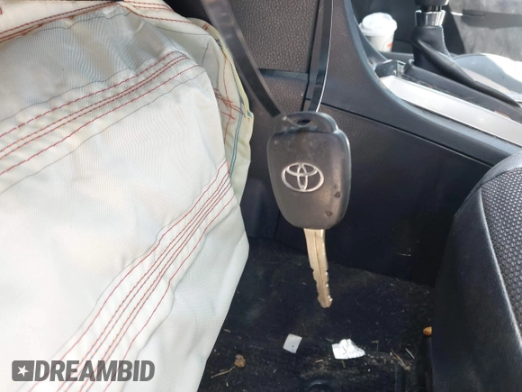 2016 Toyota Corolla L z VIN 2T1BURHE9GC743046, wystawiony jako IAAI lot #41900264 z przebiegiem 84 412 mil mil oraz . Historia ofert i sprzedaży dostępna na DreamBid. Obrazek 11.