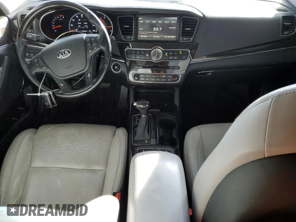 2016 Kia Cadenza Premium with VIN KNALN4D75G5199070, listed as a Copart auction lot 82535904 with 124,593 mi miles and Clean Title. Bid and sale history available at carsss.com. Image 8.