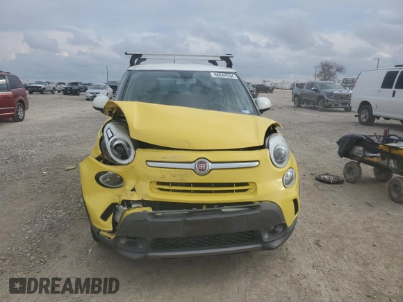 2014 FIAT 500L Trekking with VIN ZFBCFADH3EZ004146, listed as a Copart auction lot 86644234 with Not Provided miles and Salvage Title. Bid and sale history available at DreamBid. Image 5.