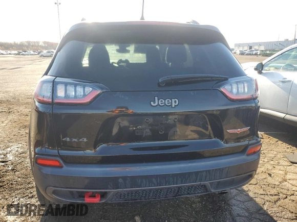 2019 Jeep Cherokee Trailhawk Elite with VIN 1C4PJMBX7KD418077, listed as a Copart auction lot 80484734 with 72,195 mi miles and Clean Title. Bid and sale history available at carsss.com. Image 6.