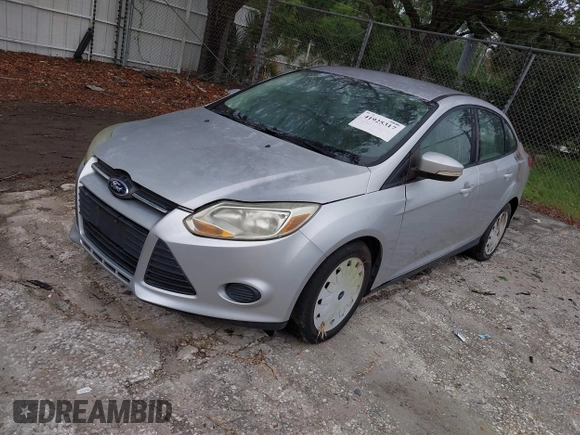2013 Ford Focus SE with VIN 1FADP3F28DL321429, listed as a IAAI auction lot 41925317 with 34,657 mi miles. Bid and sale history available at carsss.com. Image 2.