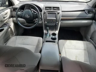 2017 Toyota Camry XLE z VIN 4T1BF1FK3HU379016, wystawiony jako Copart lot #52704015 z przebiegiem 167 129 mil mil oraz Szkoda całkowita • Salvage title. Historia ofert i sprzedaży dostępna na DreamBid. Obrazek 8.