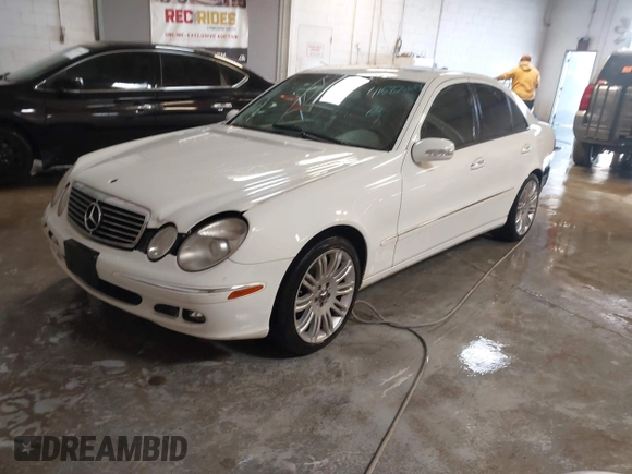 2006 Mercedes-Benz E 320 CDI with VIN WDBUF26J56A957981, listed as a IAAI auction lot 41582669 with 309,652 mi miles and . Bid and sale history available at DreamBid. Image 18.