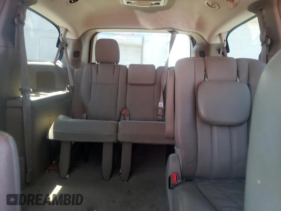 2012 Chrysler Town & Country Touring z VIN 2C4RC1BG8CR401417, wystawiony jako Copart lot #57238745 z przebiegiem 151 560 mil mil oraz Szkoda całkowita • Salvage title. Historia ofert i sprzedaży dostępna na DreamBid. Obrazek 10.