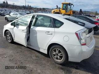 2010 Toyota Prius II z VIN JTDKN3DU4A0058526, wystawiony jako IAAI lot #41150690 z przebiegiem 138 971 mil mil oraz . Historia ofert i sprzedaży dostępna na DreamBid. Obrazek 3.