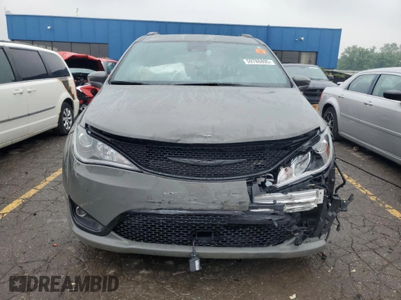 2020 Chrysler Pacifica Launch Edition with VIN 2C4RC3BG5LR274055, listed as a Copart auction lot 59786895 with 30,475 mi miles and Salvage title. Bid and sale history available at DreamBid. Image 5.