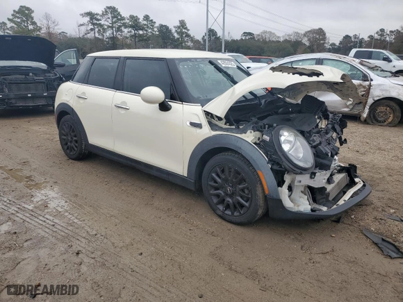 2018 MINI Hardtop 4 Door Cooper with VIN WMWXU1C5XJ2F81058, listed as a Copart auction lot 42924325 with 0 miles and Clean Title. Bid and sale history available at carsss.com. Image 4.