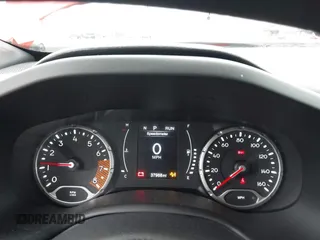 2021 Jeep Renegade Upland Edition with VIN ZACNJDAB4MPN34528, listed as a IAAI auction lot 41739558 with 37,968 mi miles. Bid and sale history available at carsss.com. Image 7.