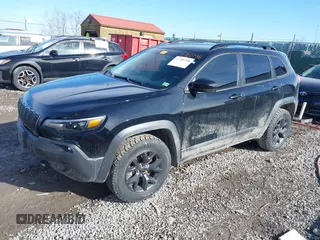 2019 Jeep Cherokee Latitude with VIN 1C4PJMCX8KD464323, listed as a IAAI auction lot 41700738 with 179,234 mi miles. Bid and sale history available at carsss.com. Image 17.